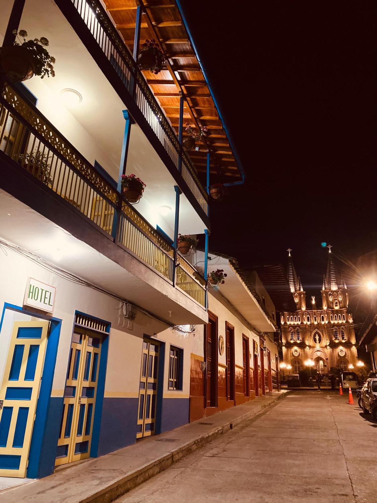 Hotel Dorado ハルディン エクステリア 写真