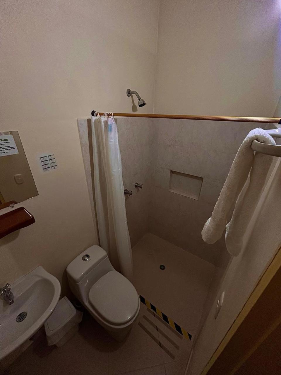 Hotel Dorado ハルディン エクステリア 写真